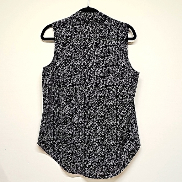 Daniel Rainn crepe, sleeveless, button up. Black with white hearts, size M - Picture 5 of 10